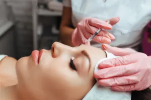 Bagaimana Hukum Penggunaan Suntik Botox?